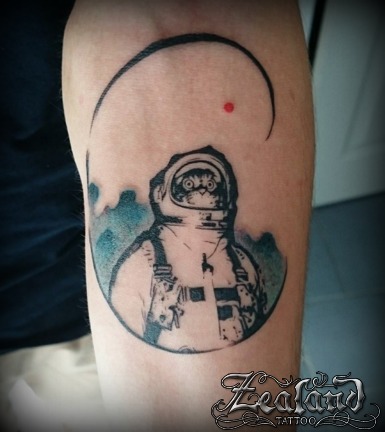 Tattoo uploaded by Fernando Galindo  Astronaut Cat Cool hand tattoo  healed as is  Tattoodo