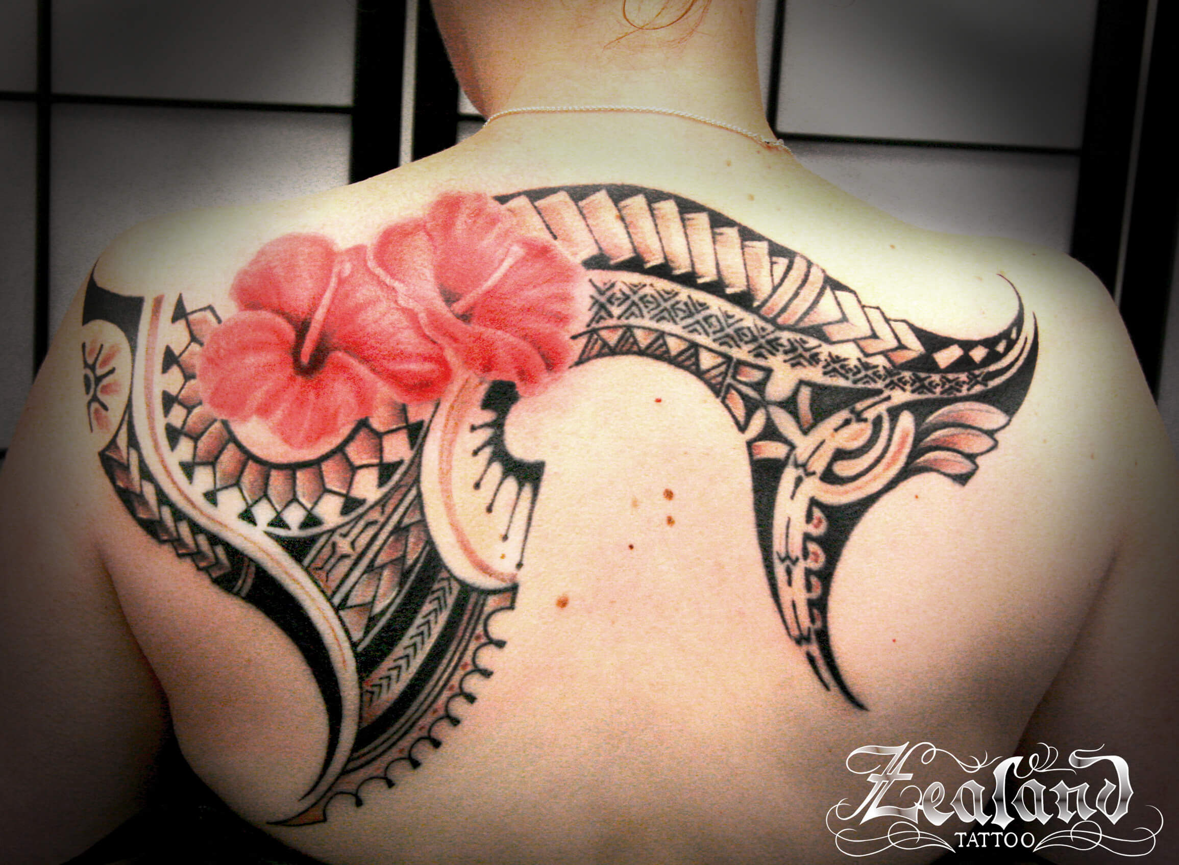 Hawaiian Tribal Flower tatuagens For Women Polynesian tatuagens foto  compartilhado por Maurizio  Português de partilha de imagens imagens